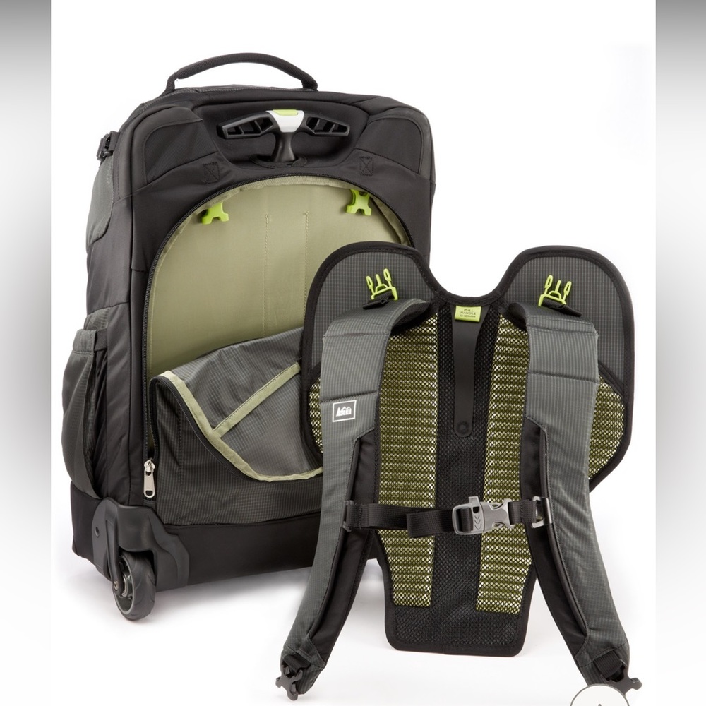 Rei CoOp Stratocruiser Wheeled Luggage 22" With Re… Gem